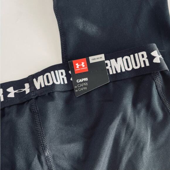 🆕 Under Armour Capri length athletic pants NWT size youth medium - Picture 9 of 10